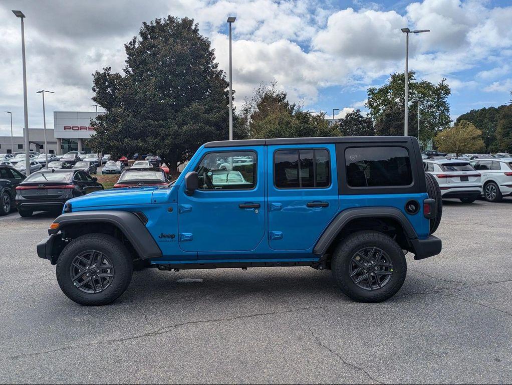 new 2025 Jeep Wrangler car, priced at $47,362