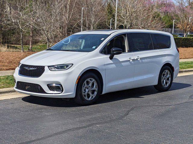 new 2024 Chrysler Pacifica car, priced at $47,370