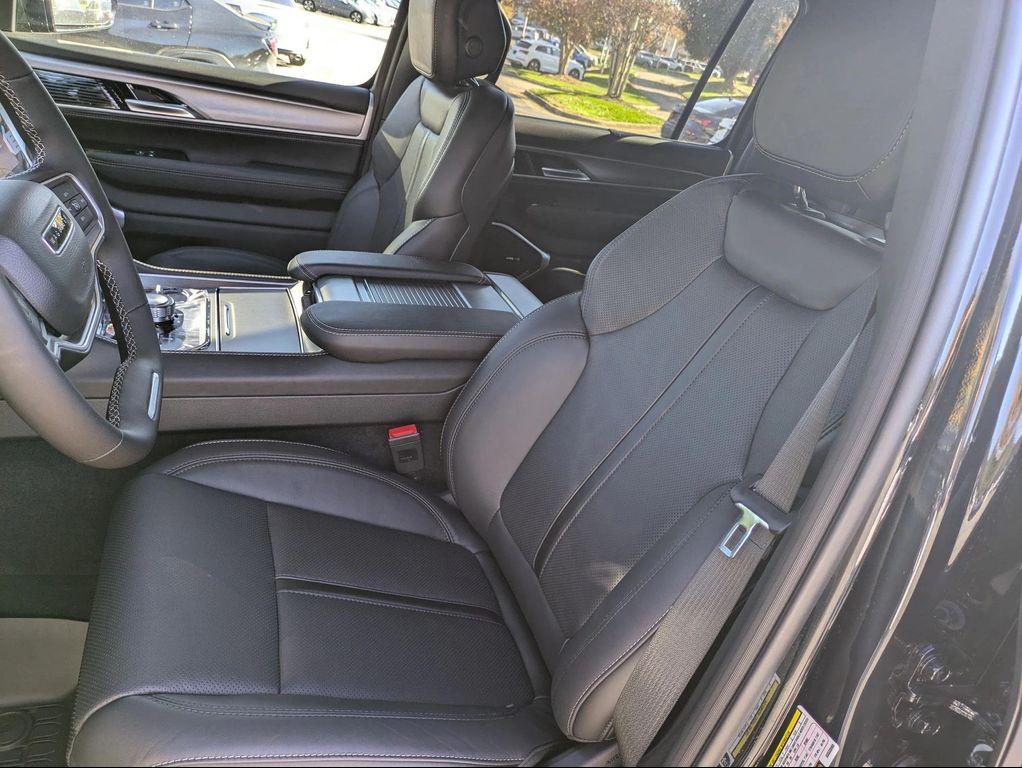 new 2025 Jeep Wagoneer car, priced at $74,993