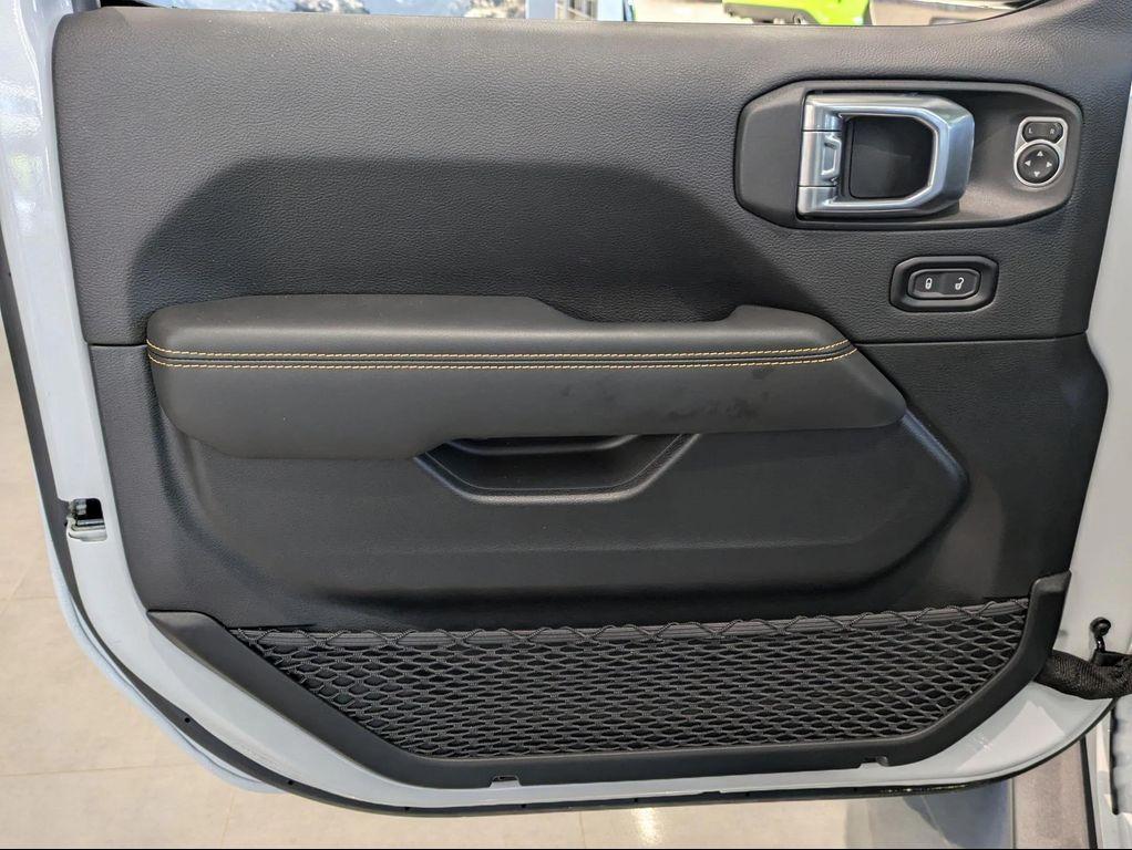 new 2025 Jeep Wrangler car, priced at $100,901