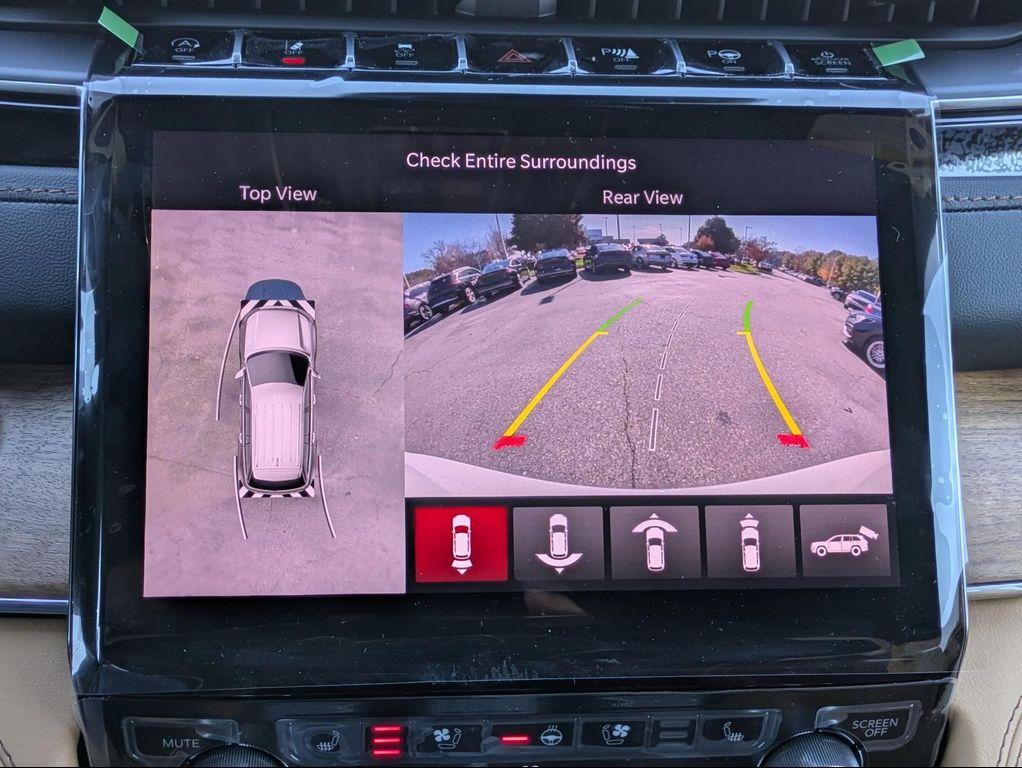 new 2025 Jeep Grand Cherokee car, priced at $67,572