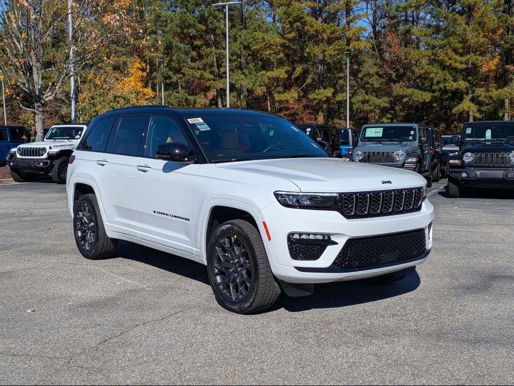 new 2025 Jeep Grand Cherokee car, priced at $67,572