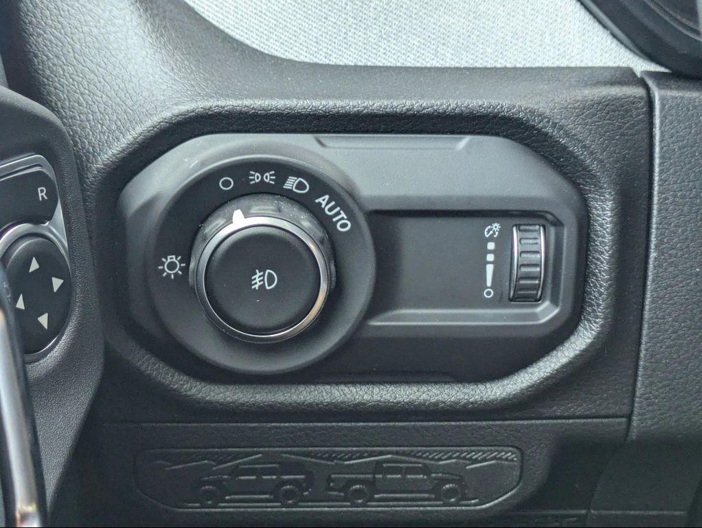 new 2025 Jeep Wrangler car, priced at $44,260