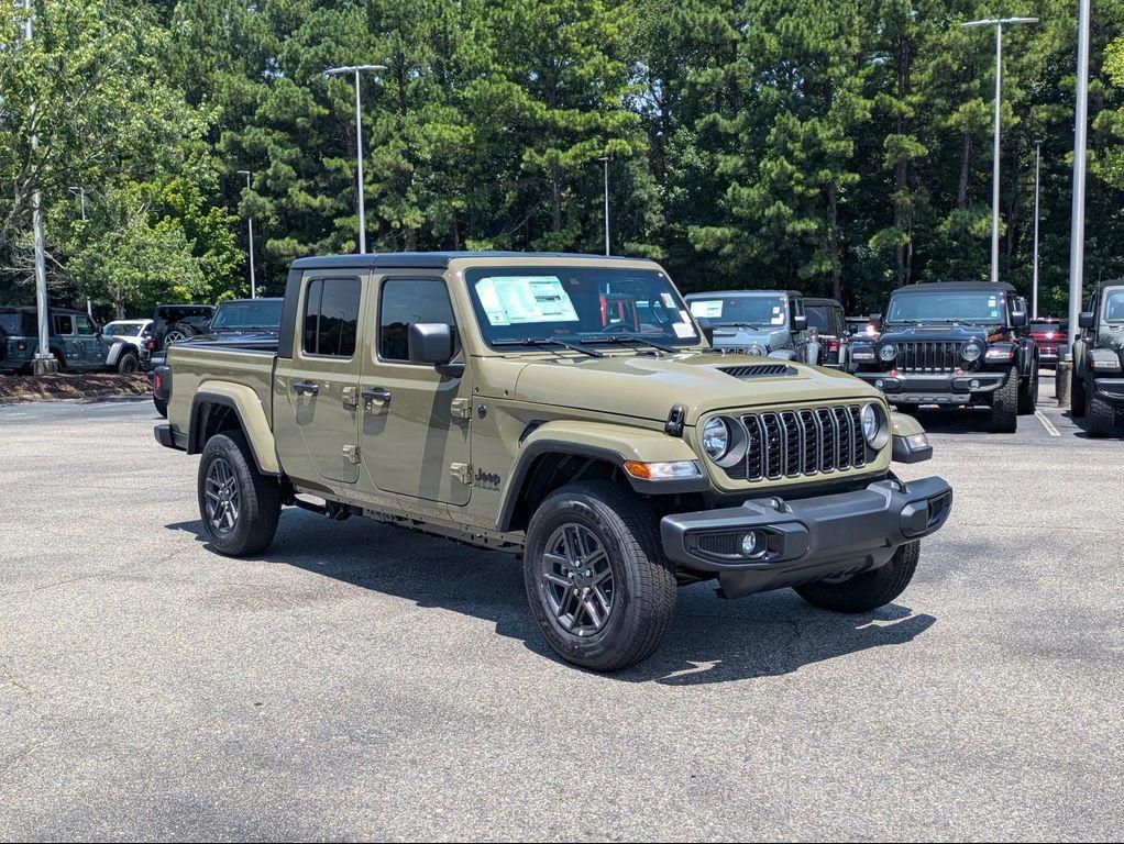 new 2025 Jeep Gladiator car, priced at $44,671