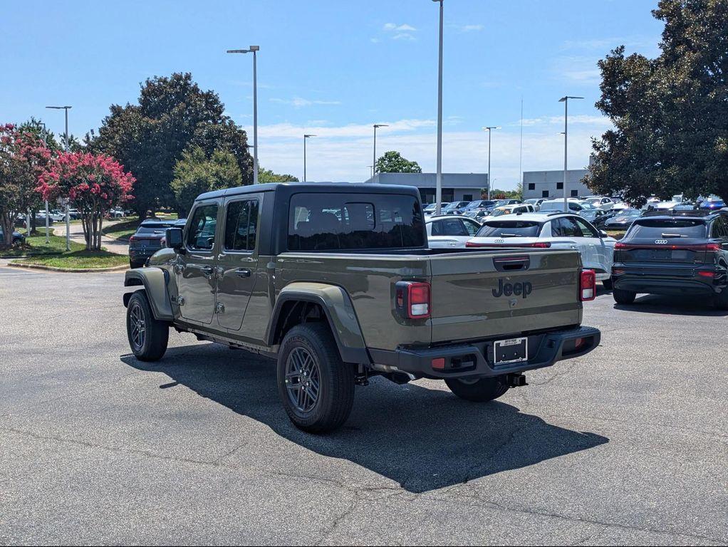 new 2025 Jeep Gladiator car, priced at $44,671