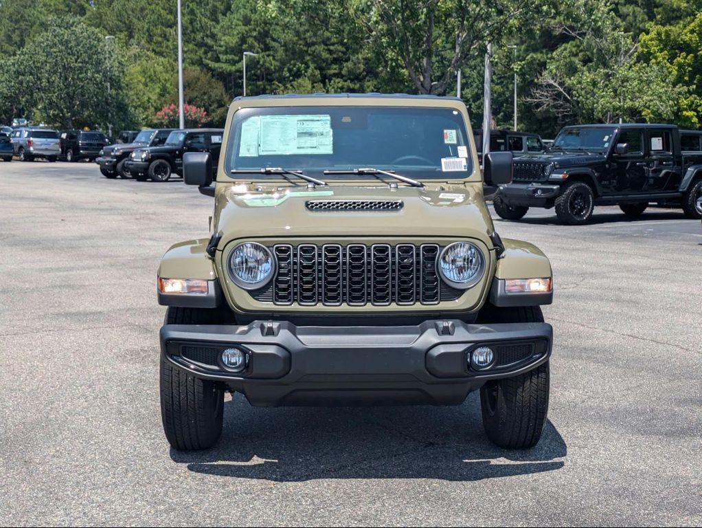 new 2025 Jeep Gladiator car, priced at $44,671