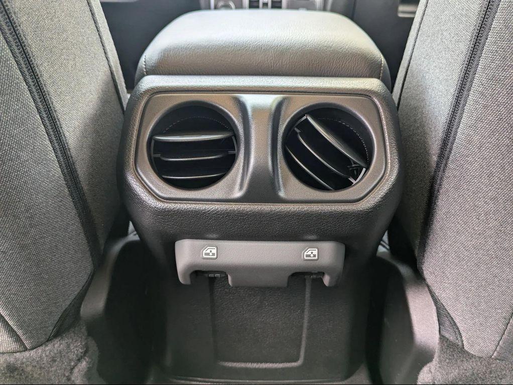 new 2025 Jeep Gladiator car, priced at $44,671