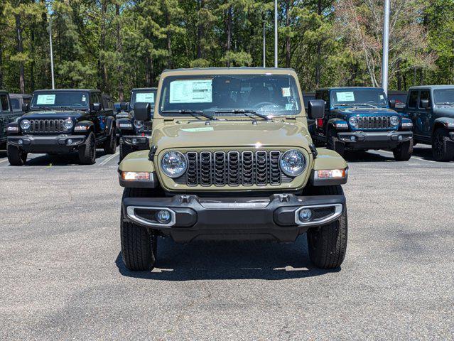 new 2025 Jeep Gladiator car, priced at $47,318