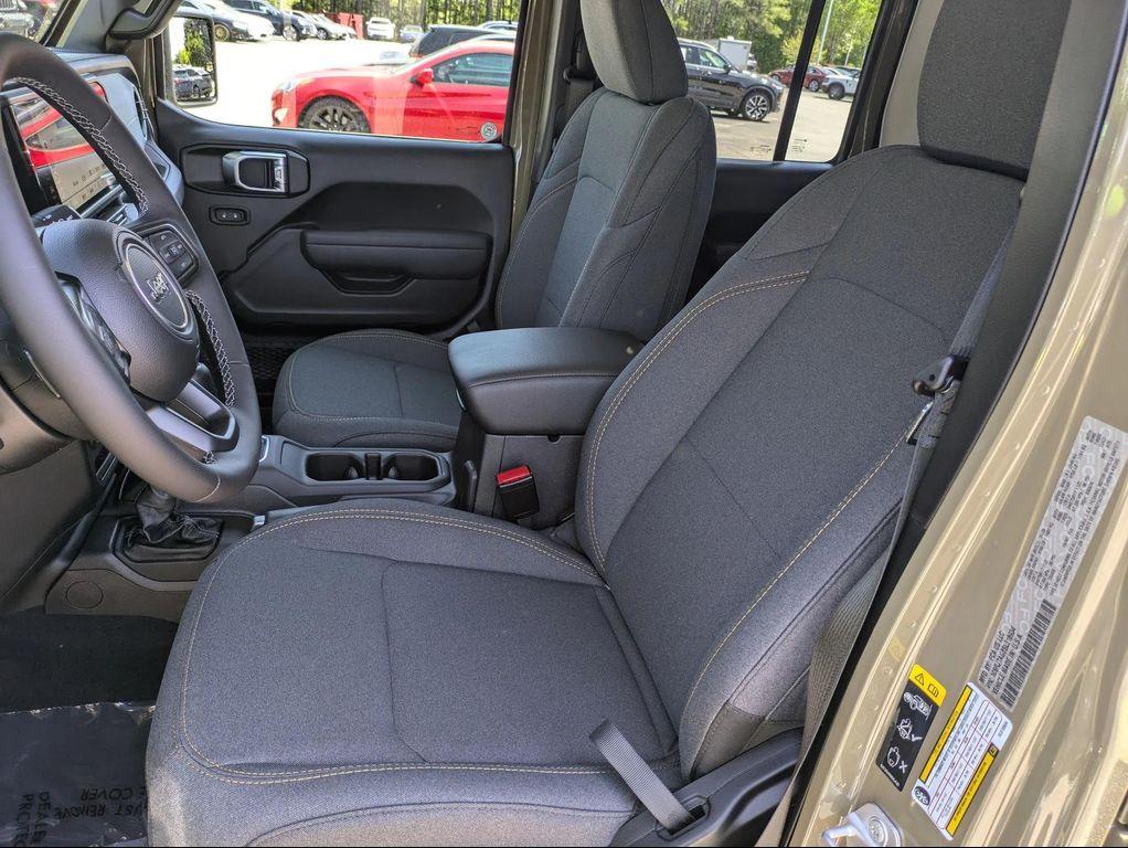 new 2025 Jeep Gladiator car, priced at $47,486