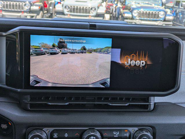 new 2025 Jeep Gladiator car, priced at $47,318