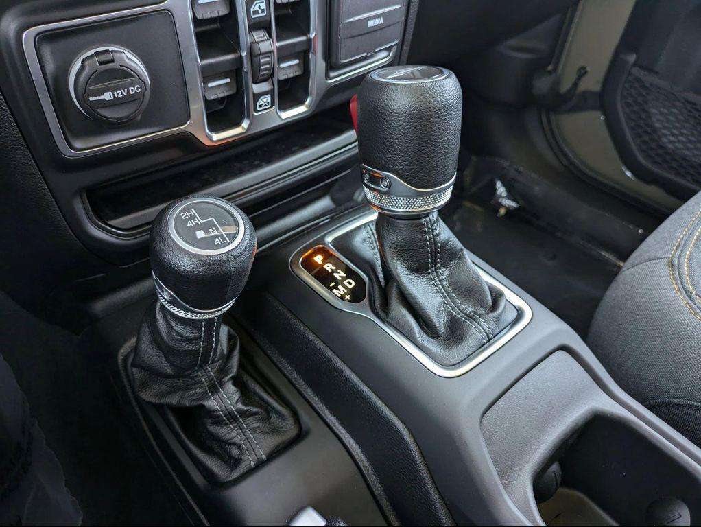 new 2025 Jeep Gladiator car, priced at $47,486