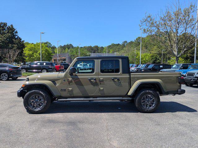new 2025 Jeep Gladiator car, priced at $47,318