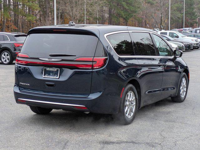 new 2025 Chrysler Pacifica car, priced at $43,372