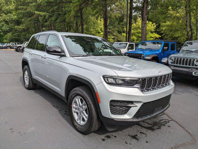 new 2024 Jeep Grand Cherokee car, priced at $41,420