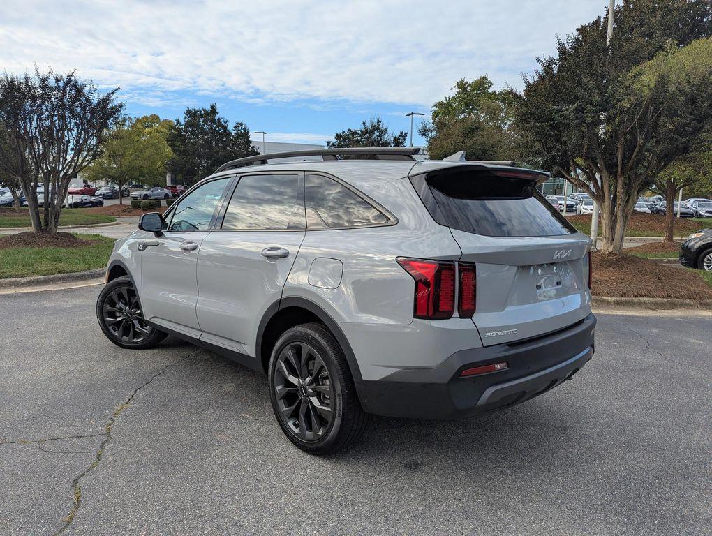used 2023 Kia Sorento car, priced at $30,777
