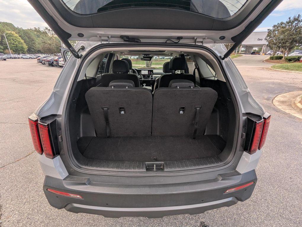 used 2023 Kia Sorento car, priced at $30,777