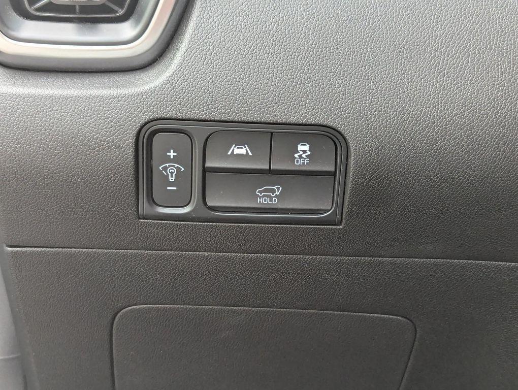 used 2023 Kia Sorento car, priced at $30,777
