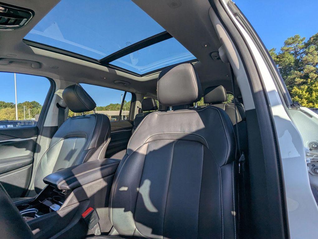 used 2021 Jeep Grand Cherokee L car, priced at $29,977