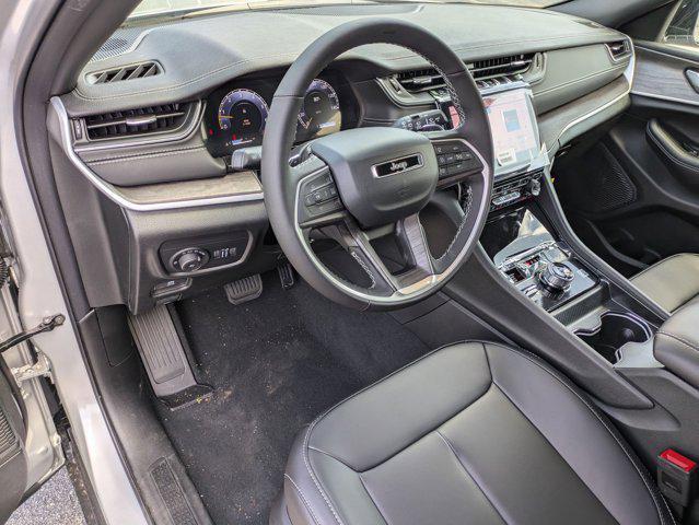 new 2025 Jeep Grand Cherokee car, priced at $50,977