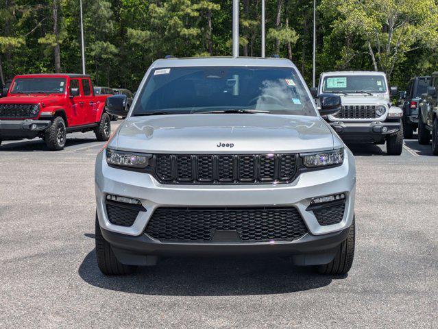new 2025 Jeep Grand Cherokee car, priced at $50,977