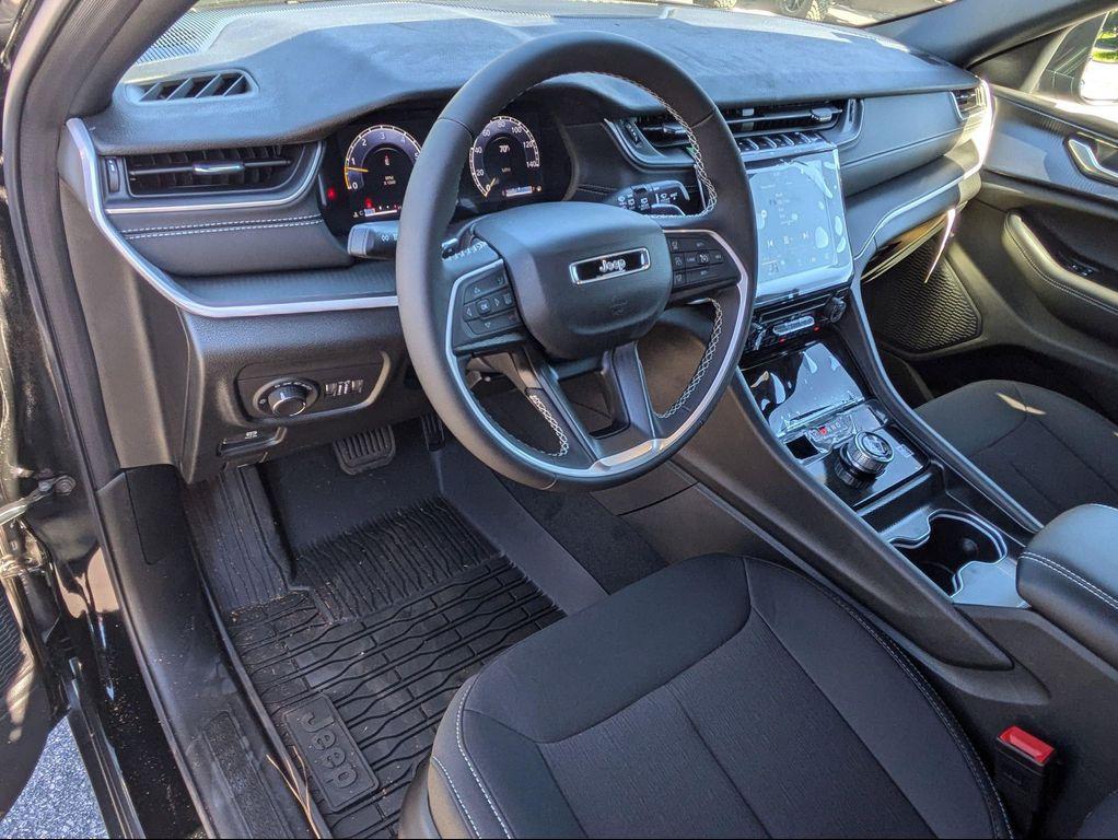 new 2025 Jeep Grand Cherokee L car, priced at $42,343