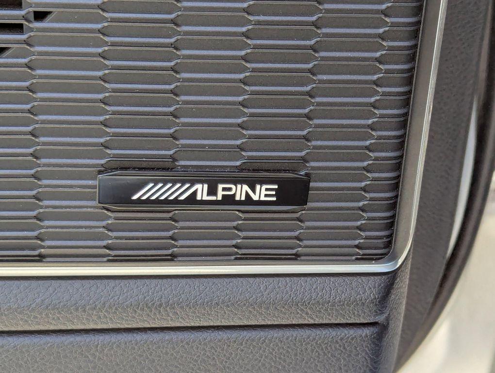 used 2022 Jeep Grand Cherokee car, priced at $25,877