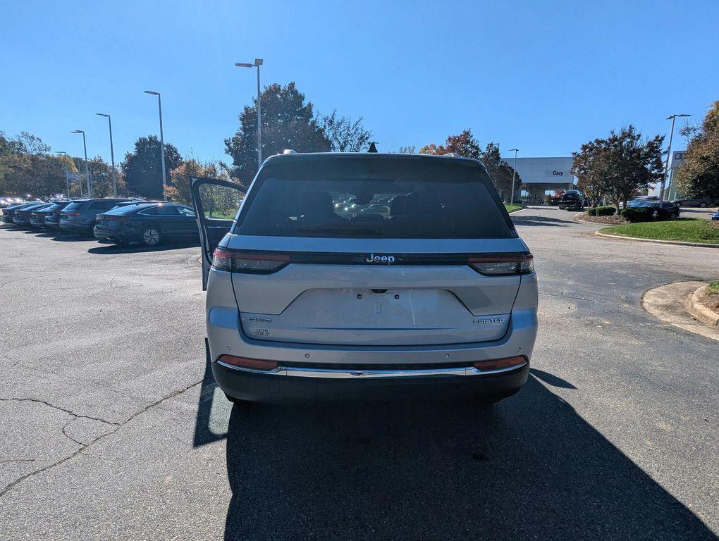 used 2022 Jeep Grand Cherokee car, priced at $25,877