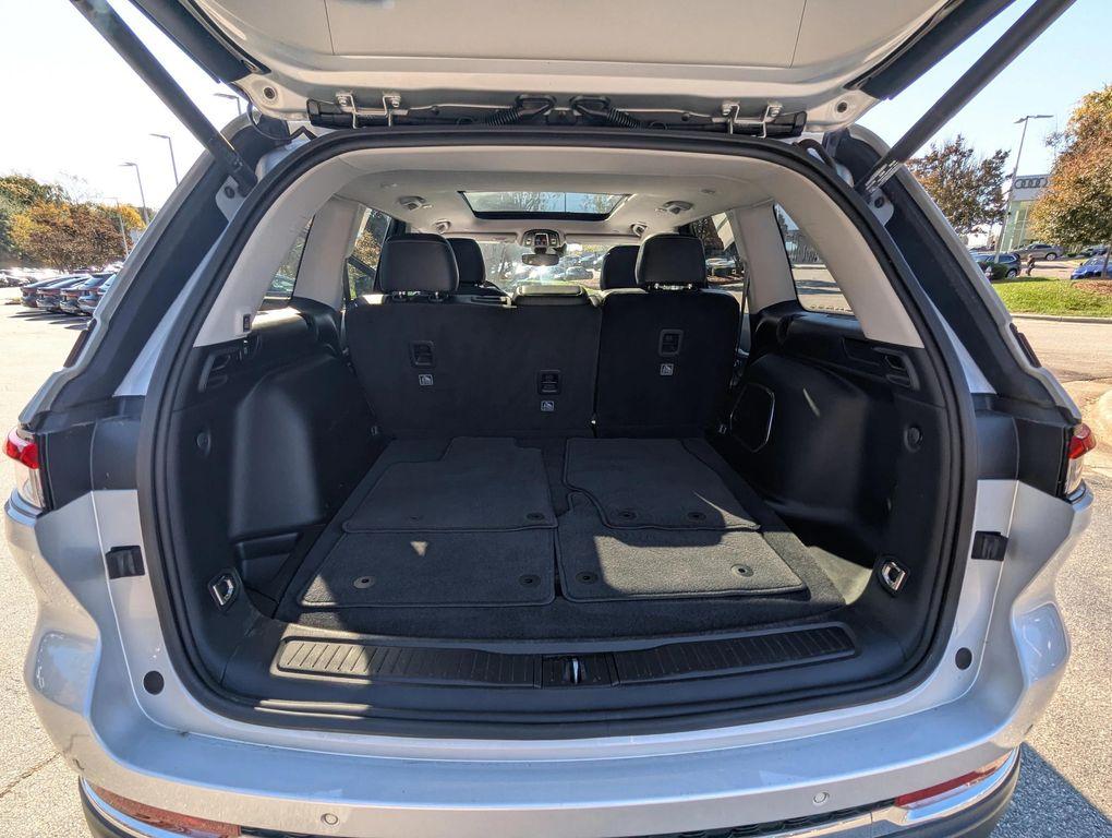 used 2022 Jeep Grand Cherokee car, priced at $25,877