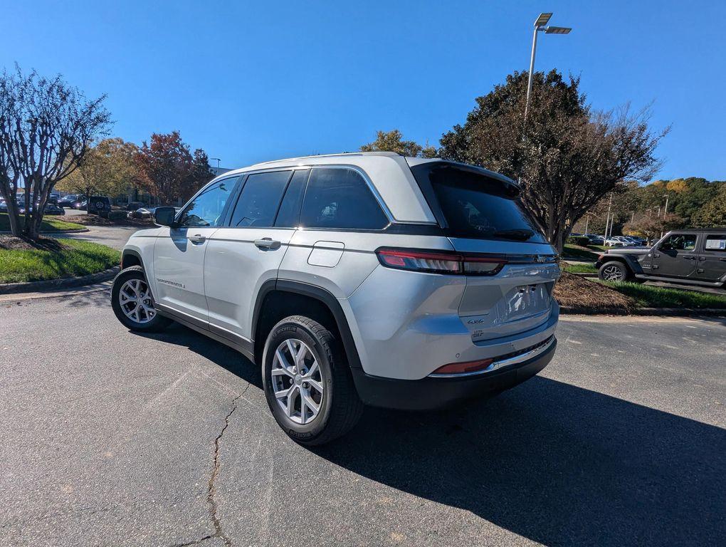 used 2022 Jeep Grand Cherokee car, priced at $25,877