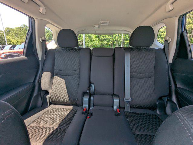 used 2019 Nissan Rogue car, priced at $13,877