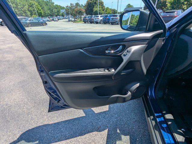 used 2019 Nissan Rogue car, priced at $13,877