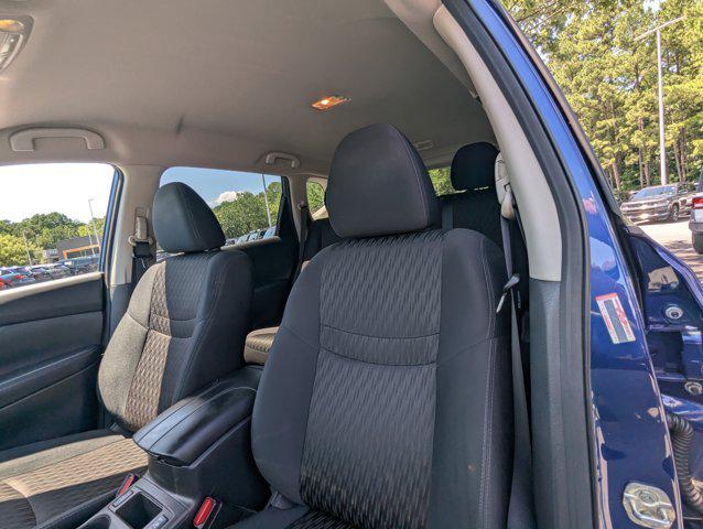 used 2019 Nissan Rogue car, priced at $13,877