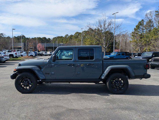 new 2025 Jeep Gladiator car, priced at $42,004