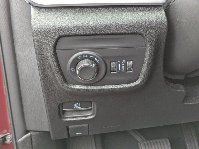 used 2024 Jeep Grand Cherokee car, priced at $36,998