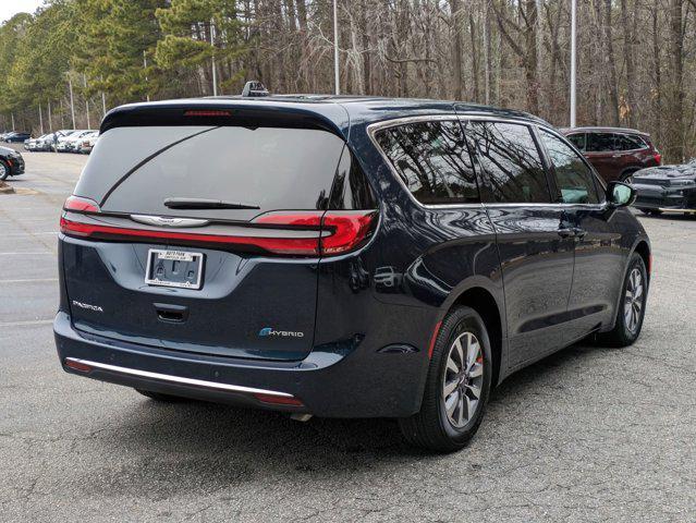 new 2025 Chrysler Pacifica Hybrid car, priced at $48,891