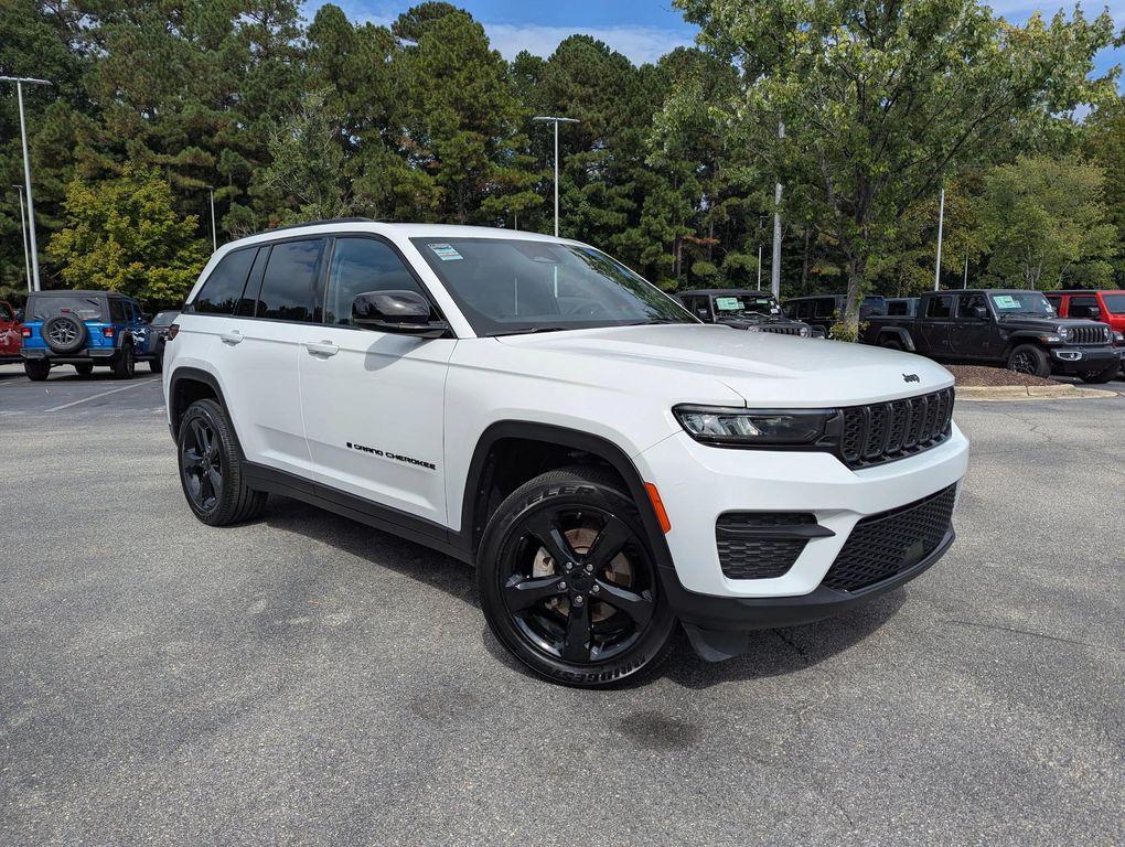 used 2023 Jeep Grand Cherokee car, priced at $30,977