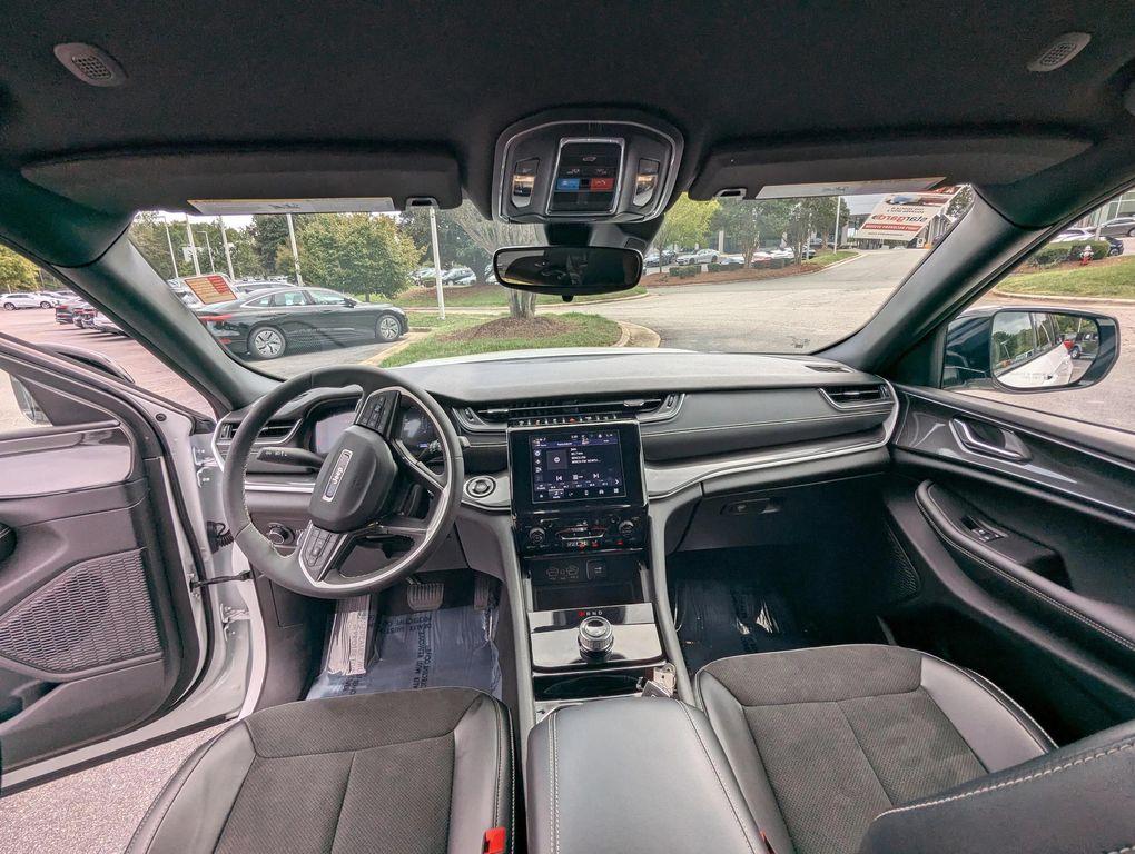 used 2023 Jeep Grand Cherokee car, priced at $30,977
