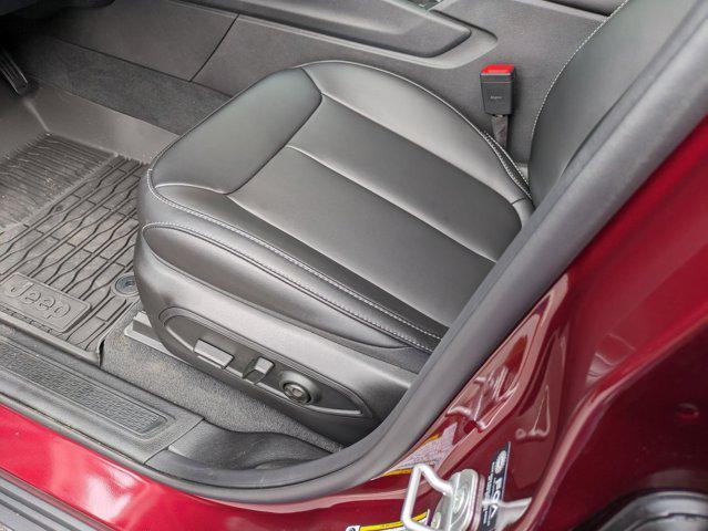 new 2025 Jeep Grand Cherokee car, priced at $48,942