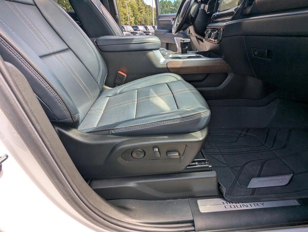 used 2022 Chevrolet Silverado 1500 car, priced at $48,977