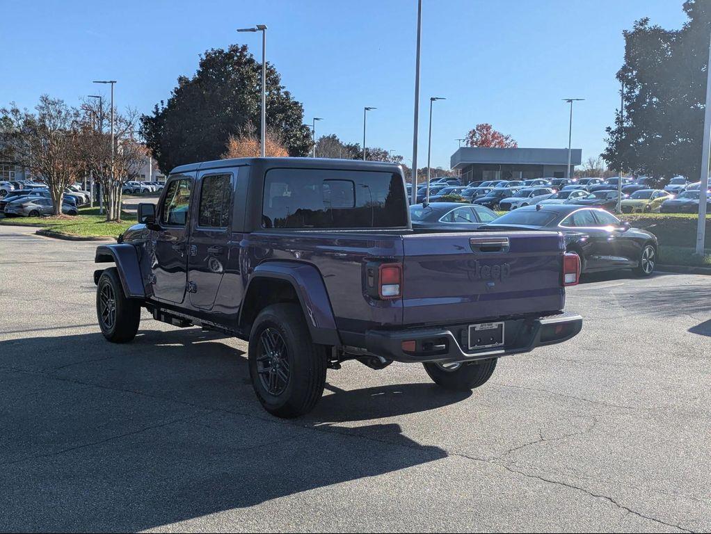 new 2026 Jeep Gladiator car, priced at $48,169