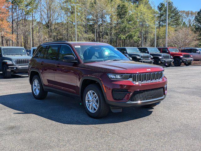 new 2025 Jeep Grand Cherokee car, priced at $40,375