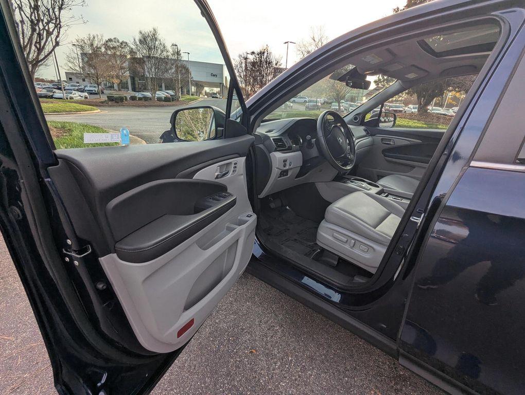 used 2023 Honda Ridgeline car, priced at $31,977