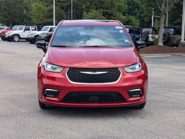 new 2025 Chrysler Pacifica car, priced at $49,713