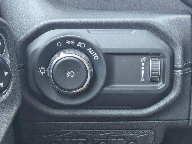 new 2025 Jeep Wrangler car, priced at $55,379