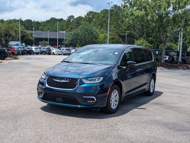 new 2025 Chrysler Pacifica car, priced at $42,909