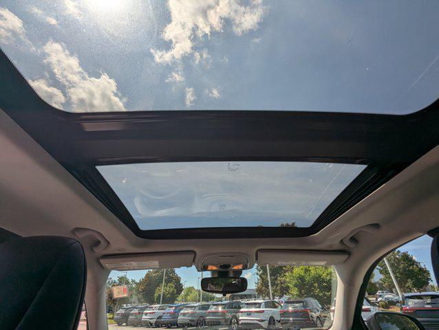 used 2021 Jeep Cherokee car, priced at $21,877