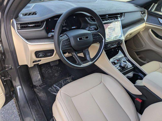 new 2025 Jeep Grand Cherokee car, priced at $49,691