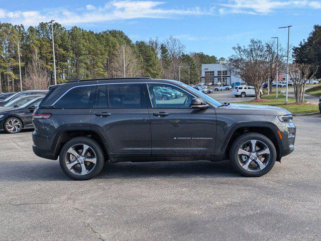 new 2025 Jeep Grand Cherokee car, priced at $49,691