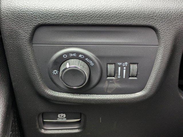 new 2025 Jeep Grand Cherokee car, priced at $42,057