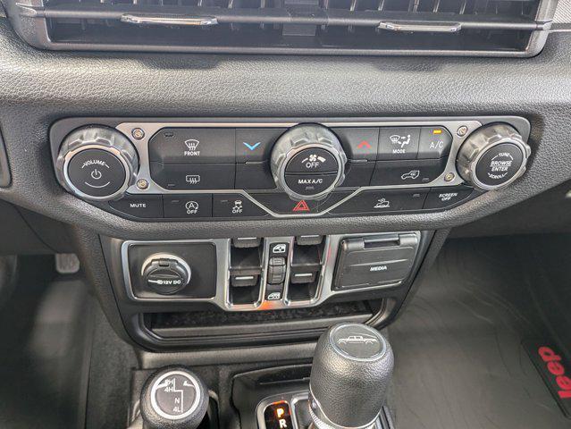 new 2025 Jeep Gladiator car, priced at $46,099